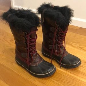 Sorel Joan of Arctic Premium boots! EUC, Size 8